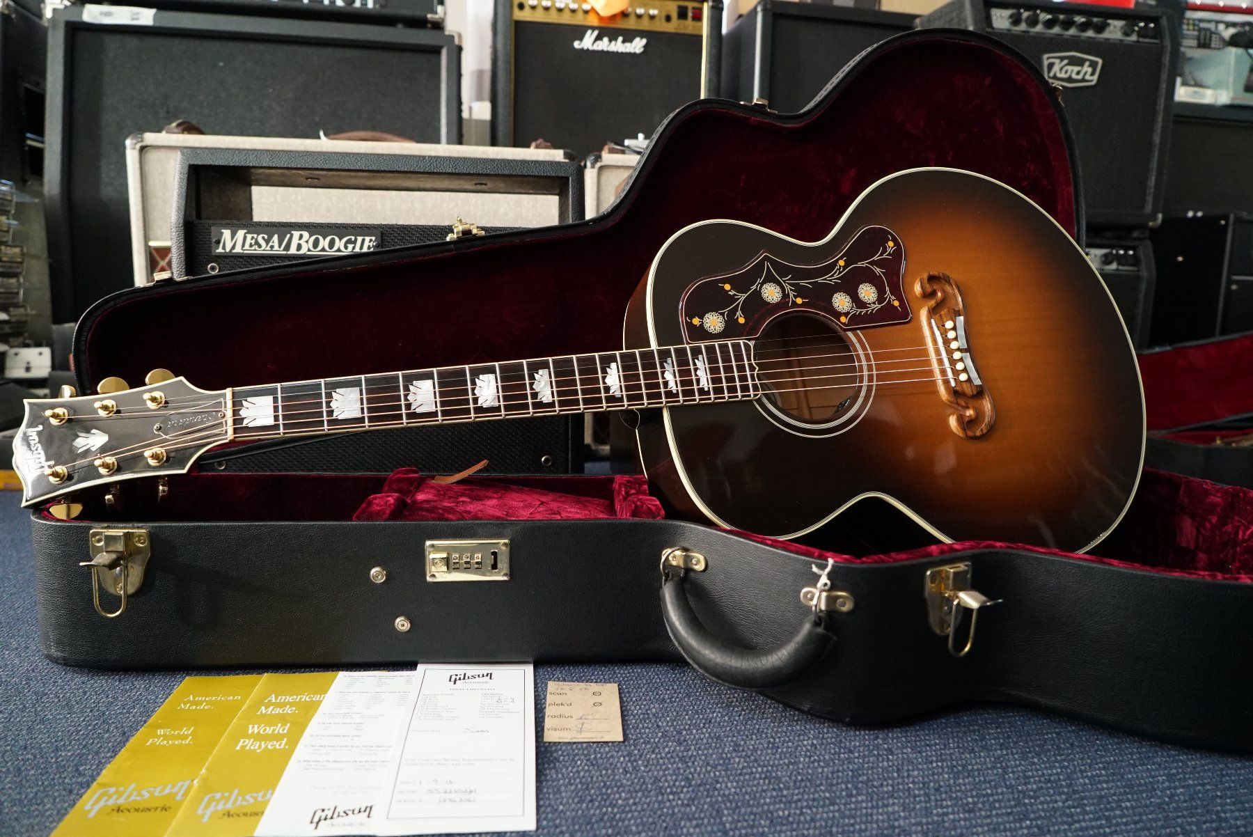 ギター Gibson SJ-200 Fishman Ellipse Aura Gibson SJ-200 Standard Vintage Sunburst, amplified with Fishman