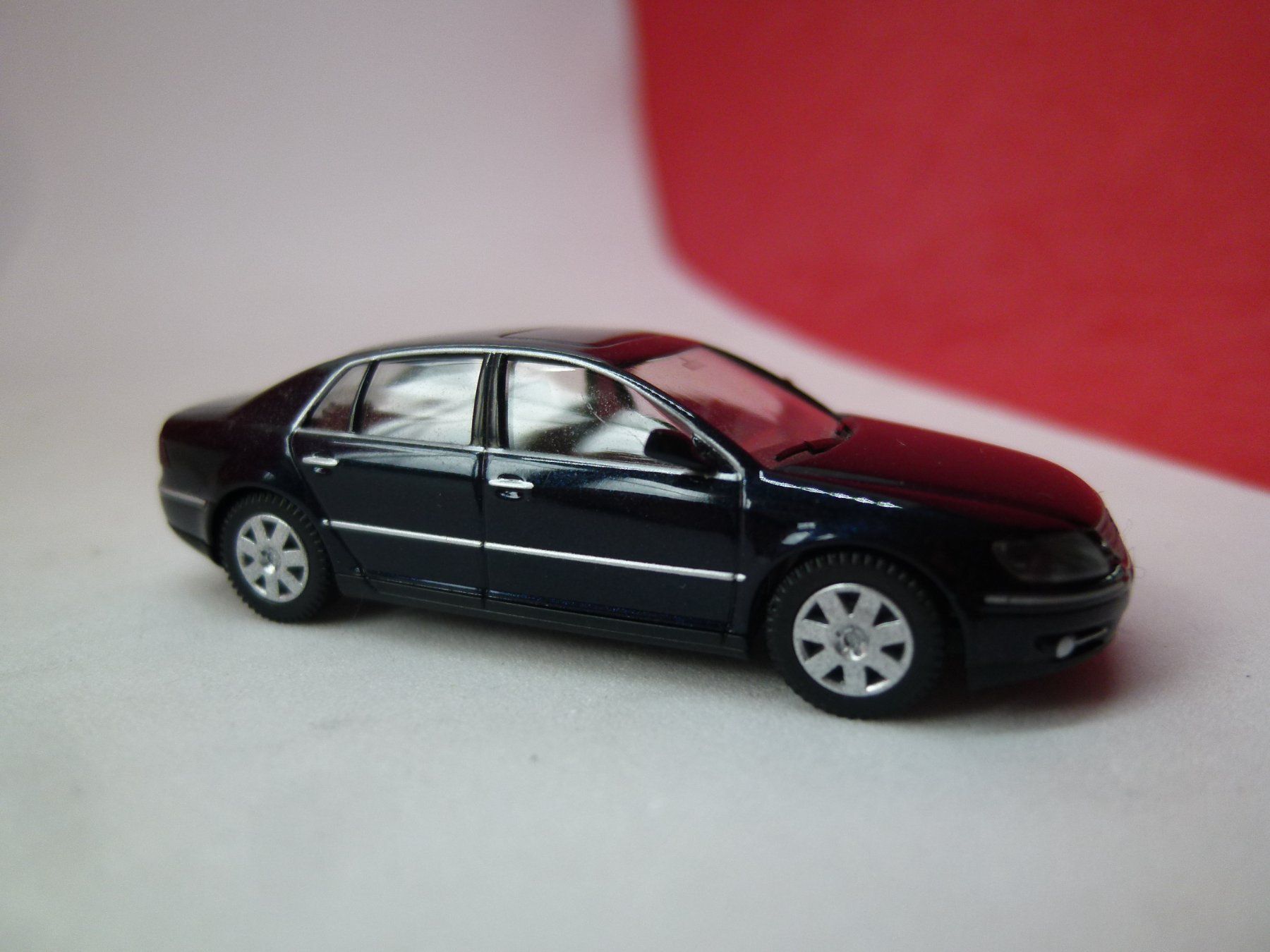 Wiking Modellini d'auto: Wiking - VW Phaeton = sehr selten - top – Usato da Reiden venduto da mondial2 2