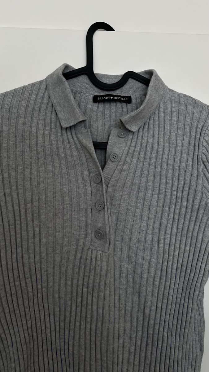 Brandy Melville Top: Brandy Melville Strickpullover, Rippstrick, Top Zustand! – Usato da Bern venduto da noropa_12 1