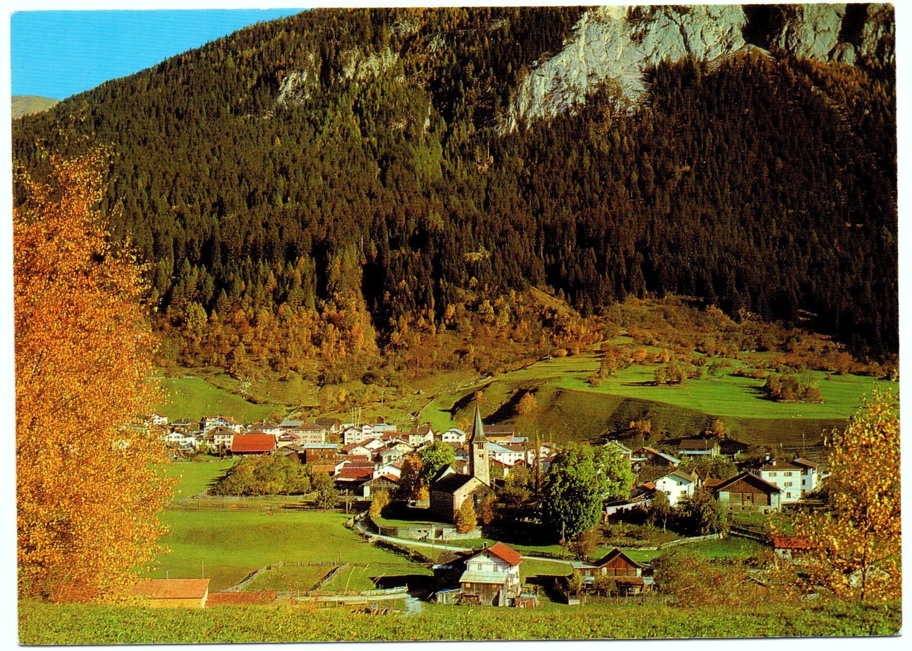 Cartoline postali: ZILLIS mit der Kirche St. Martin – Usato da Jona venduto da philajona