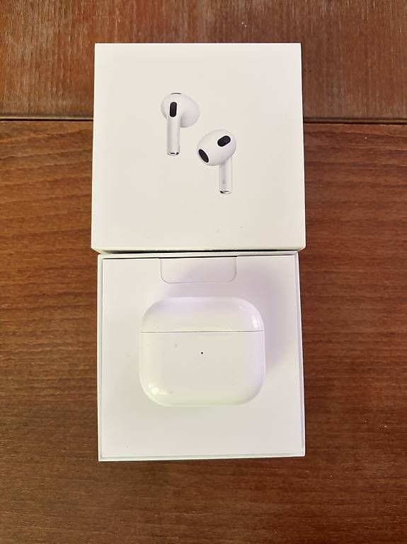 Cuffie: Apple AirPods (3. Generation) – Usato da Zürich venduto da obe_7shm 1