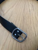 Gürtel H&M schwarz mit Prägung Grösse 95 guter Zustand