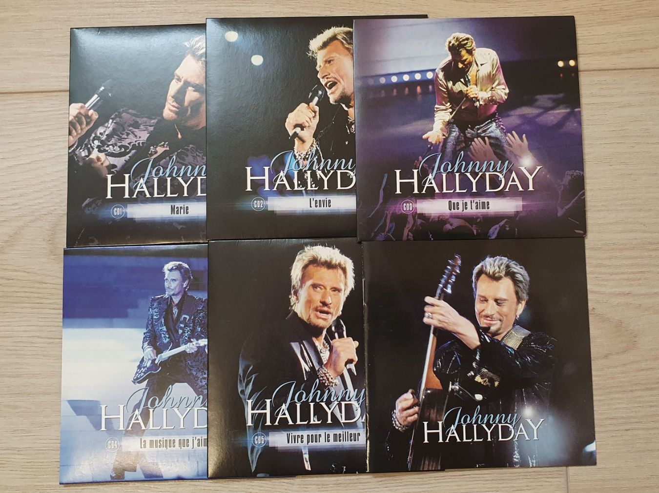 CD: Johnny Hallyday - Les 100 plus belles chansons - CD Box! – Usato da Lengnau BE venduto da migros91 1