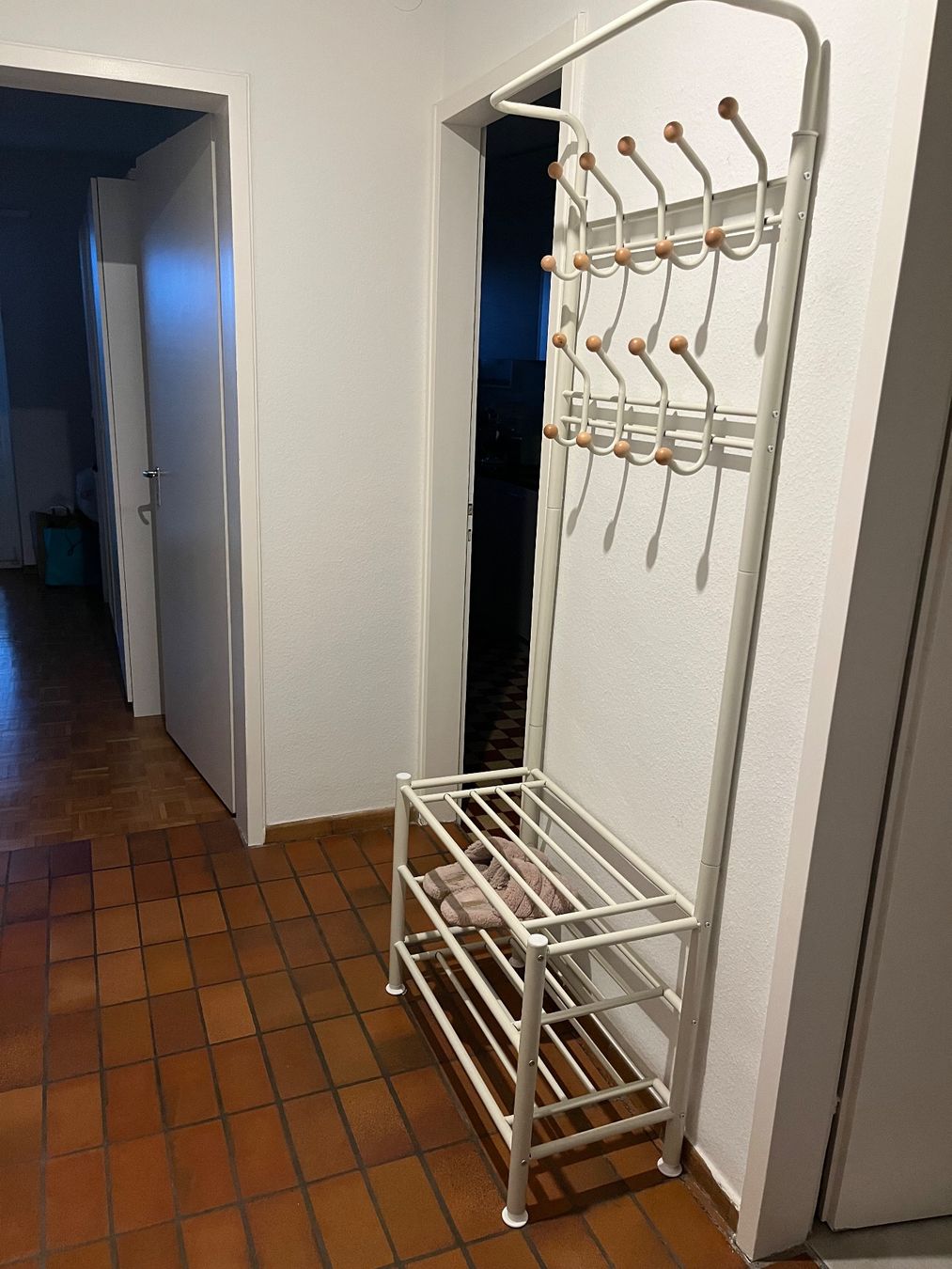 Guardaroba: Garderobe mit Schuhregal weiss – Usato da Basel venduto da mar_6jwc 3