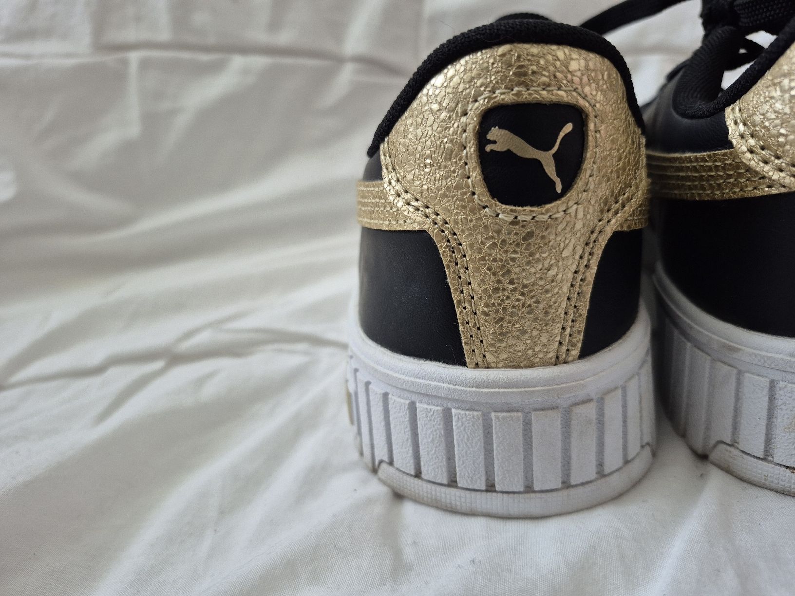 Puma Damenschuhe: PUMA sneaker Carina 2.0 – Gebraucht aus Meyrin von kka_b6jn 3