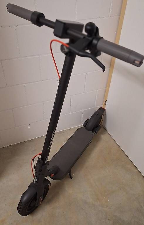 Kickboard: E-Scooter XIAOMI – Usato da Madiswil venduto da Phoensi59 2