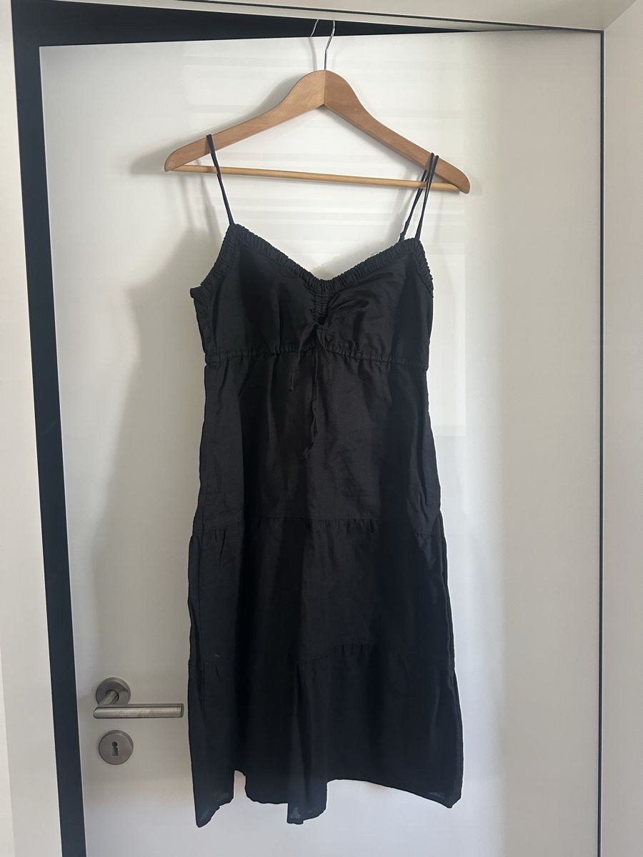 Esprit Vestiti: schwarzes Kleid Esprit – Usato da Brütten venduto da Estuenggi