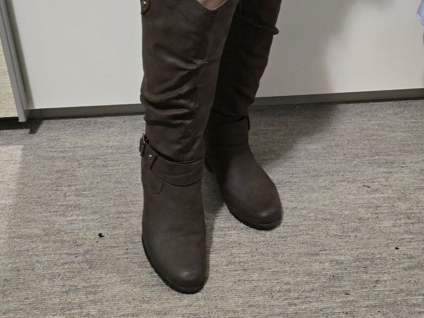 Damenschuhe: Stiefel Grösse 39 – Gebraucht aus Chur von Mikymiki 3