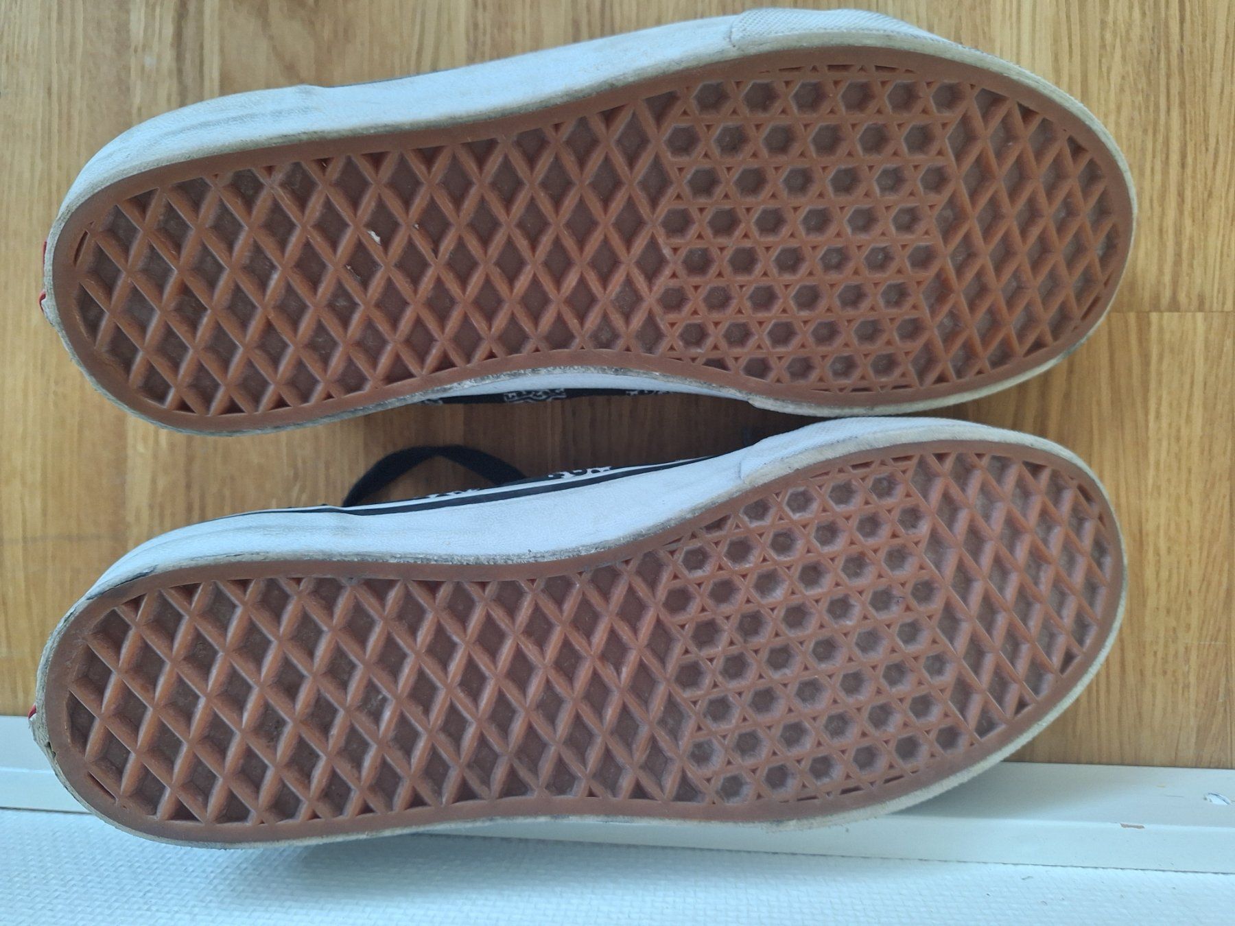 Vans Herrenschuhe: Schuhe – Gebraucht aus Horgen von bea_j25f 1
