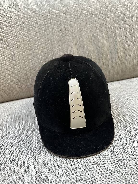 Helme: Reithelm Gr. 55 – Gebraucht aus Meikirch von car_9hd7