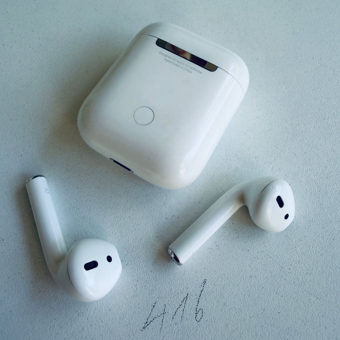 Apple Casques audio: Original Apple AirPods 2 Gen. Wireless Kopfhörer & Case – D'occasion à Basel par MY.AIRPODS.SHOP 3