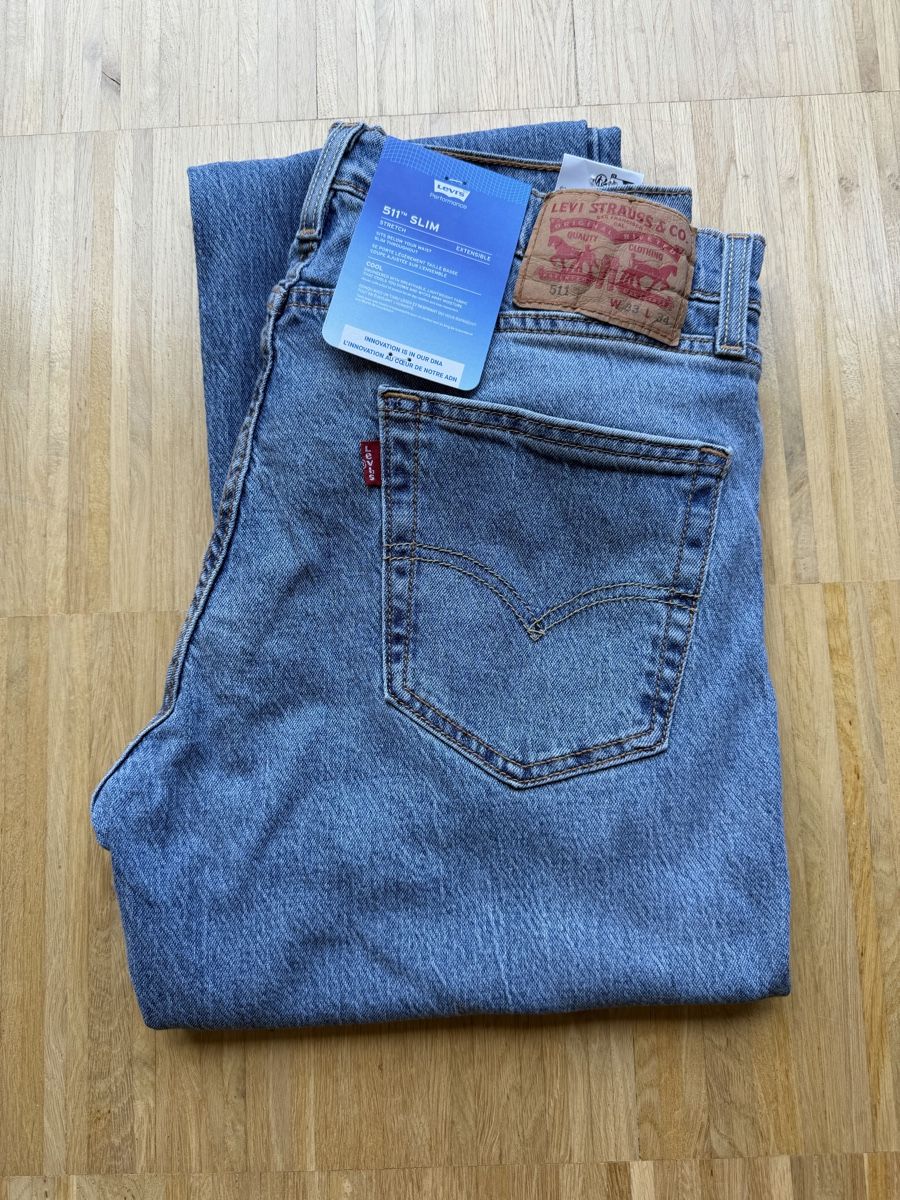 Levi's Jeans: Levis 511 Jeans Gr. 33x34 Neu – Neuf avec emballage d'origine à Zürich par idemehore
