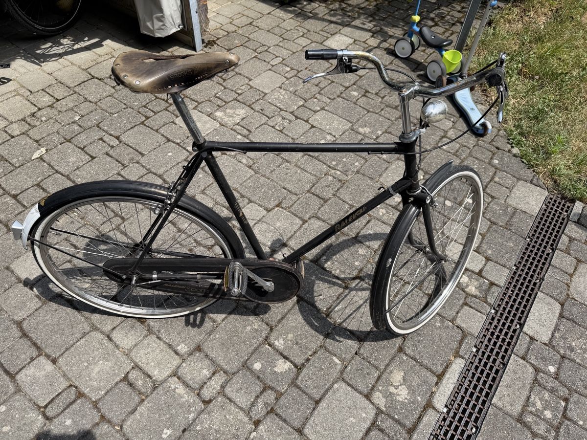 Raleigh Biciclette: Altes Sportfahrrad Raleigh - Velo Oldtimer – Usato da Langenthal venduto da fluehmann_ 1