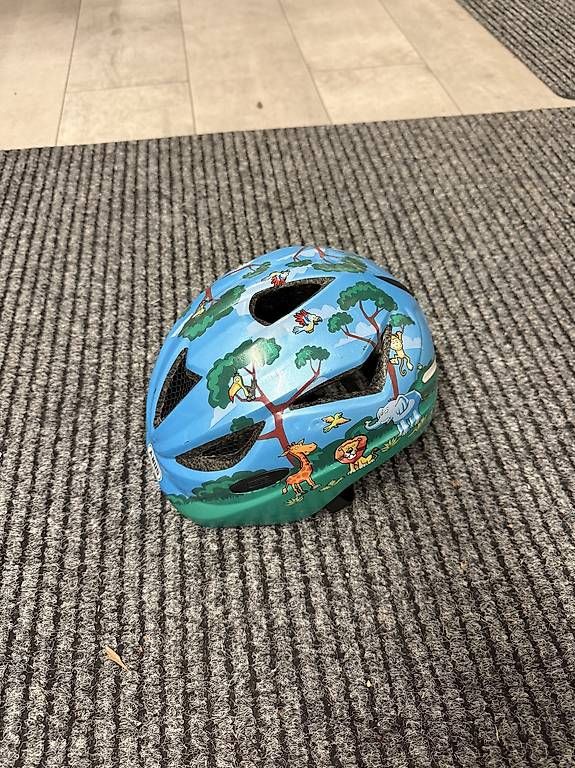Caschi: ABUS Kinder-Velohelm – Usato da Luzern venduto da tobi19823