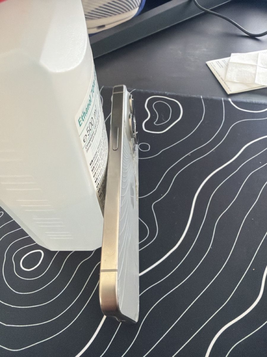 Apple Portables: Iphone 15 pro – Défectueux à Küssnacht am Rigi par Sam_j7cp 2