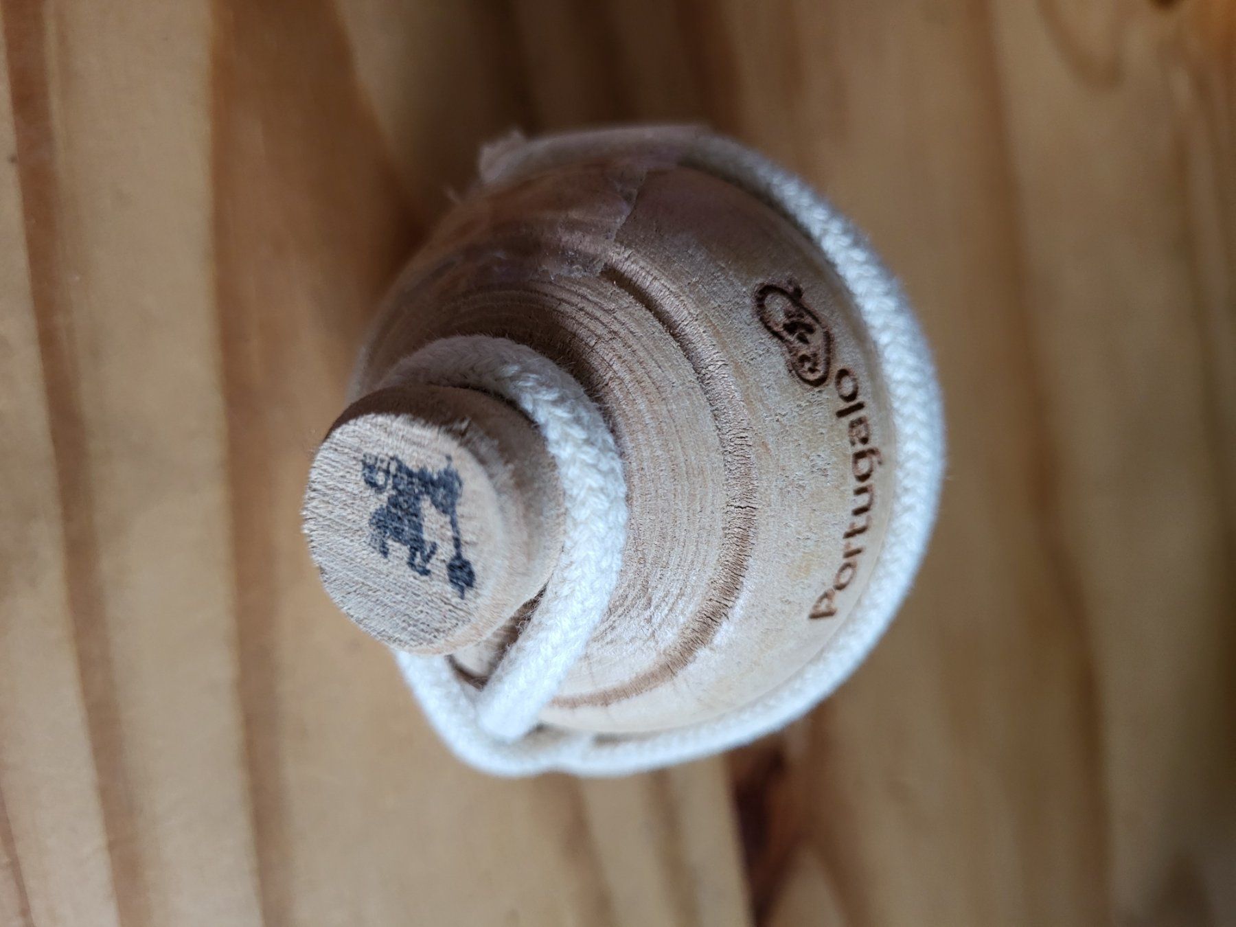 Giocattoli: Holzkreisel - toupie en bois – Usato da Zürich venduto da sahaara01 1