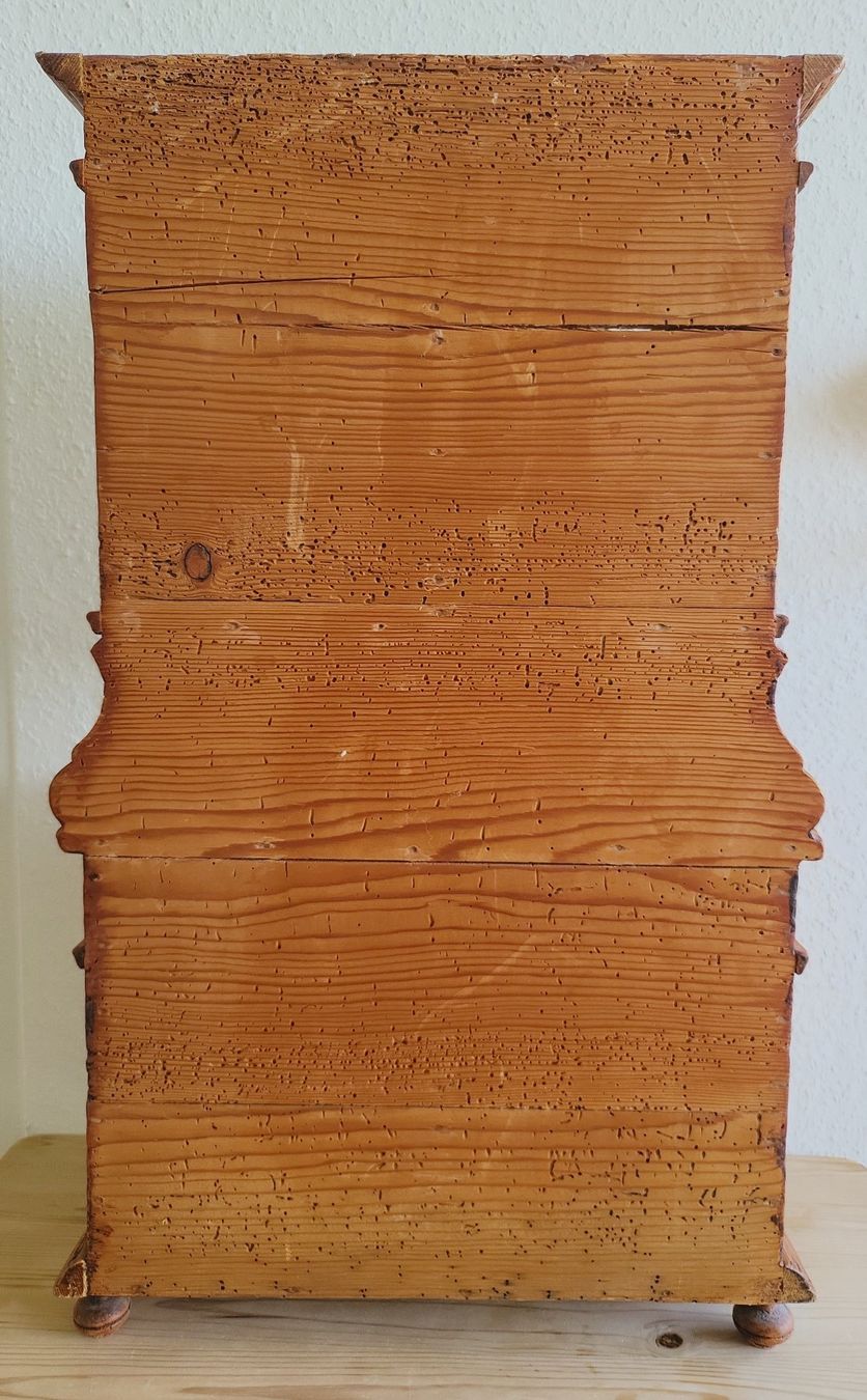 Armadi: Modell-Küchenschrank Biedermeier um 1850 – Usato da Muttenz venduto da Mithrur 5