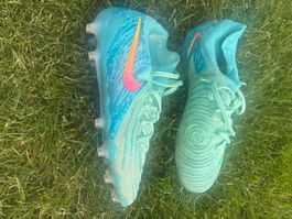 Nike 36.5 Top Schuh Neupreis 300 Kunstrasen
