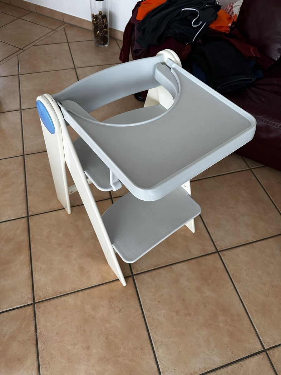 Ikea Chaises hautes: Hochstuhl Ikea – D'occasion à Sarmenstorf par SamiraB.