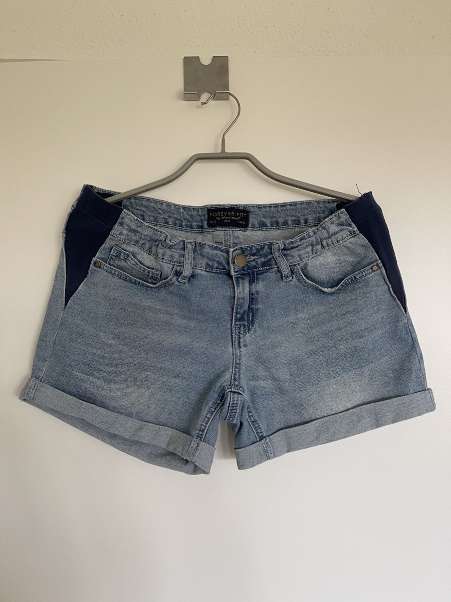 Jeans: Schwangerschaftsshorts / Umstandsshorts Jeans, Gr. 40 – Usato da Rapperswil SG venduto da Jule1410