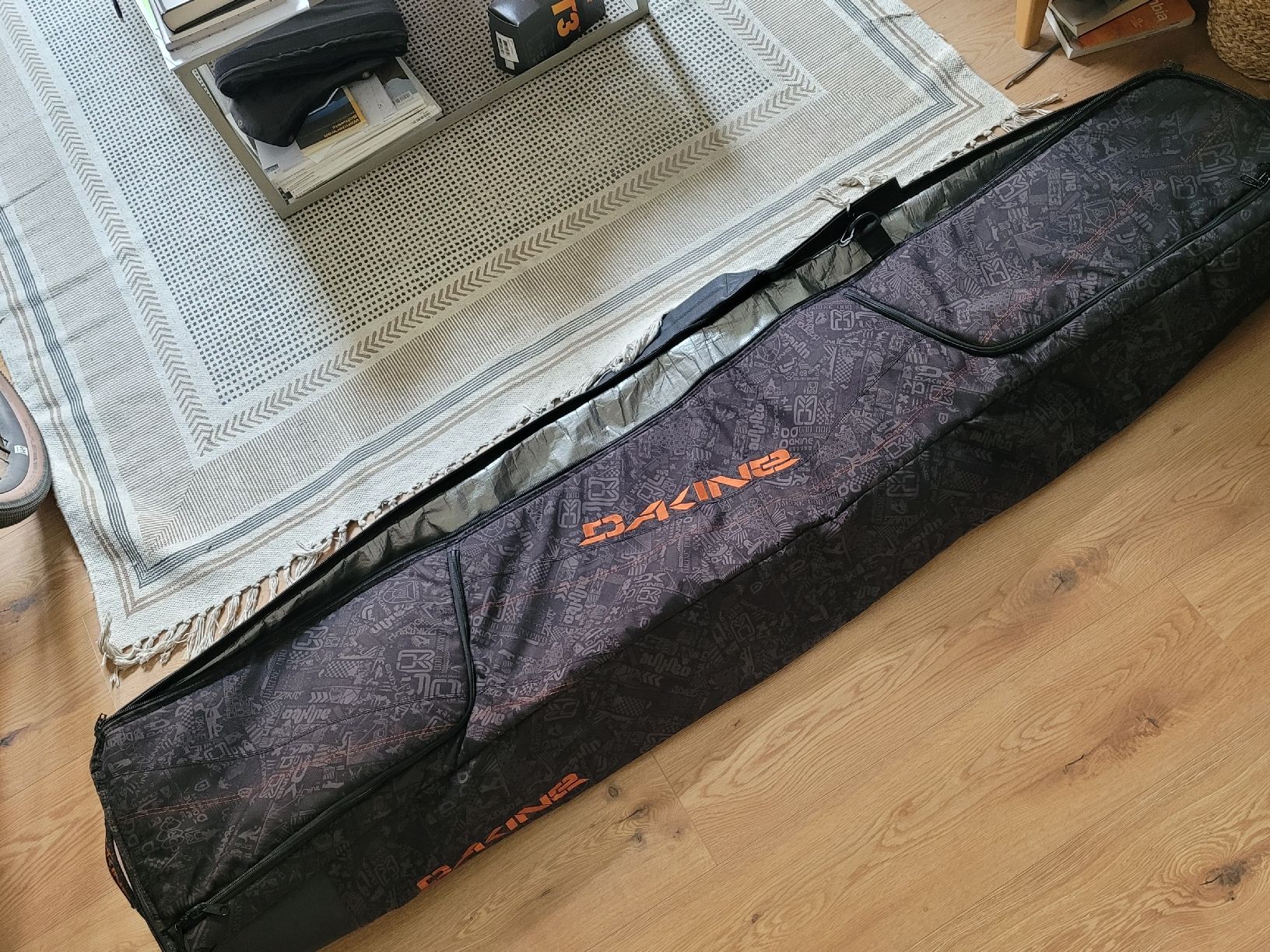 Dakine Borse: Dakine Snowboard Rollentasche – Usato da Zürich venduto da Loboso 2