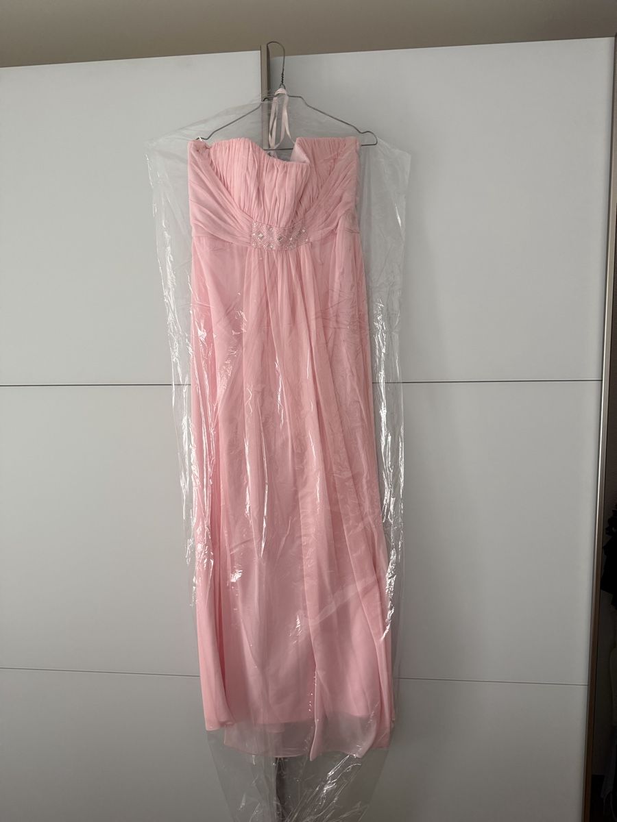 Kleider: Ballkleid Trägerlos in Rosa – Gebraucht aus Triesen von Charlie1983