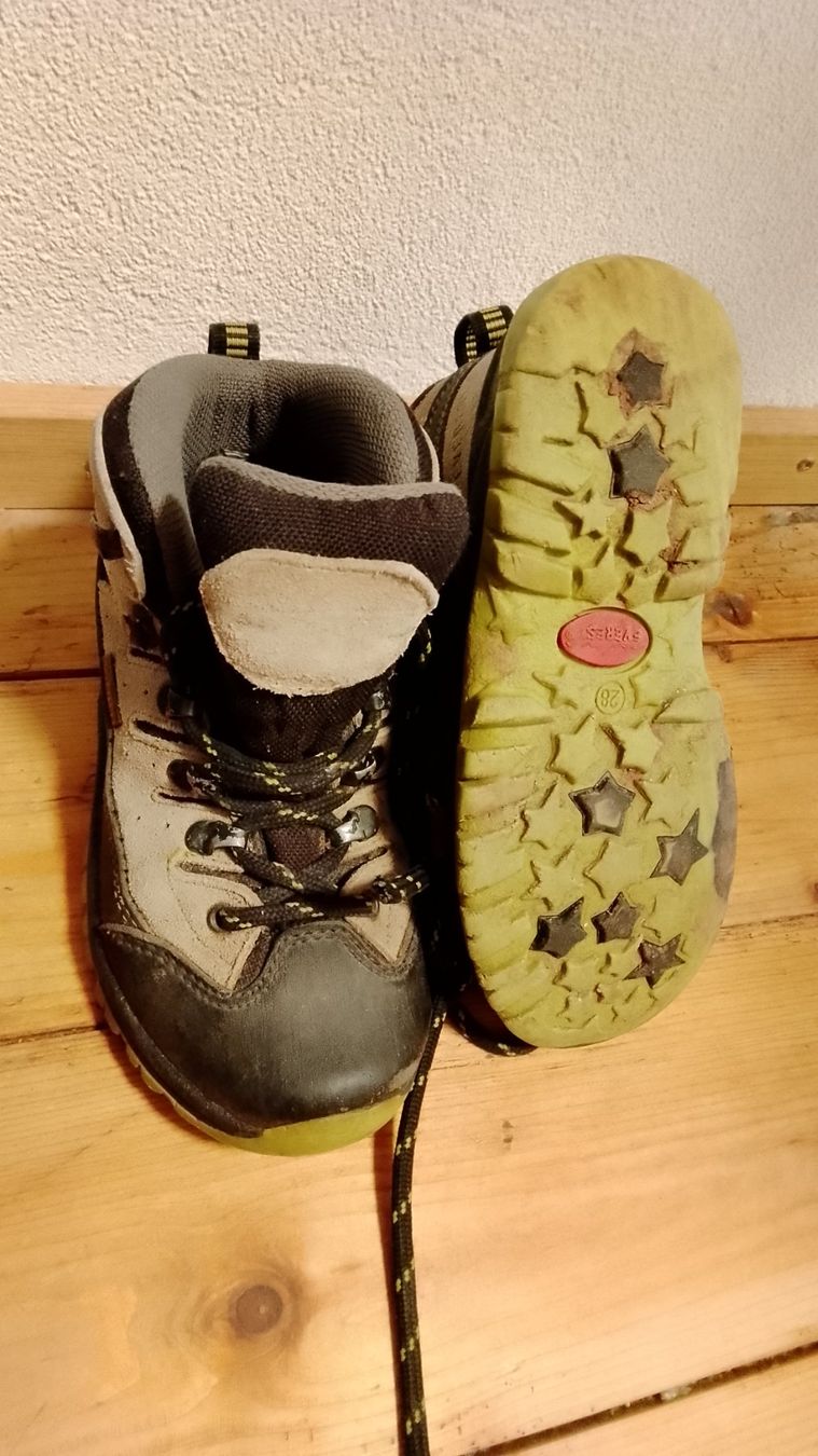 Scarpe per ragazzi: Wanderschuhe gr. 28 – Usato da Mols venduto da Springer0