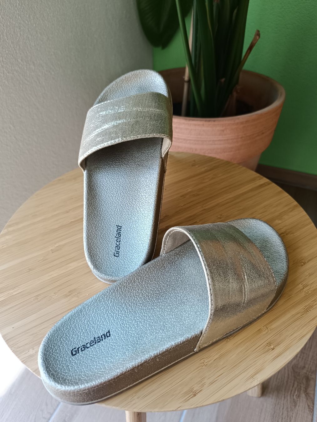 Scarpe da donna: Pantoletten gold – Usato da Wolfwil venduto da SecondOwner 1