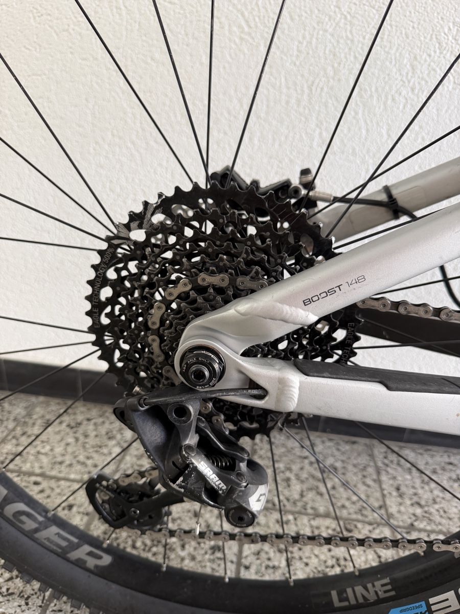 Trek Biciclette: Trek Fuel EX 8 29 L Fully  – Usato da Stansstad venduto da 91PD 5