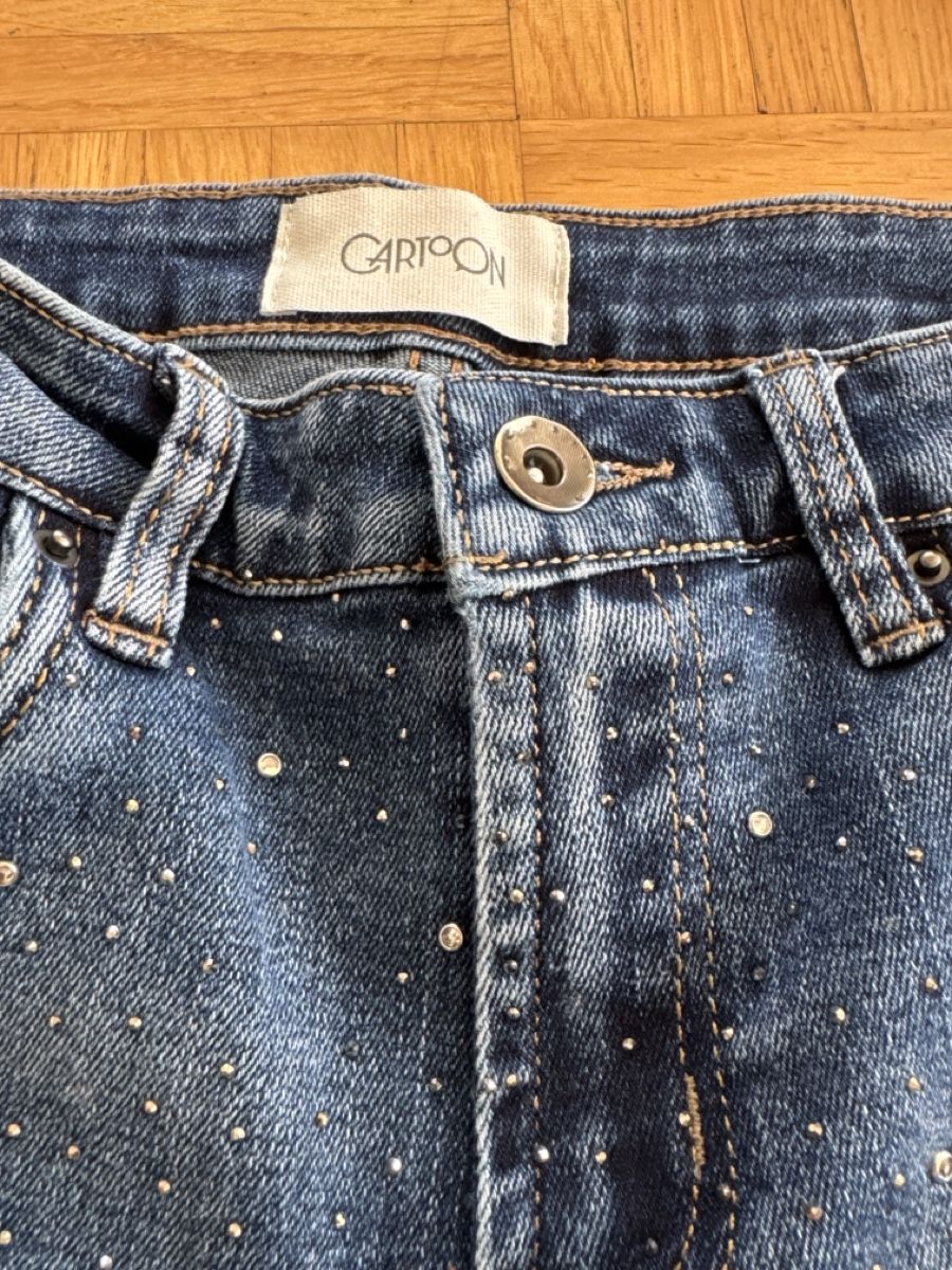 Lotti di vestiti: CARTOON Set 34/36 Jeans + 2 Blouses – Usato da Fällanden venduto da emilyeheim 7