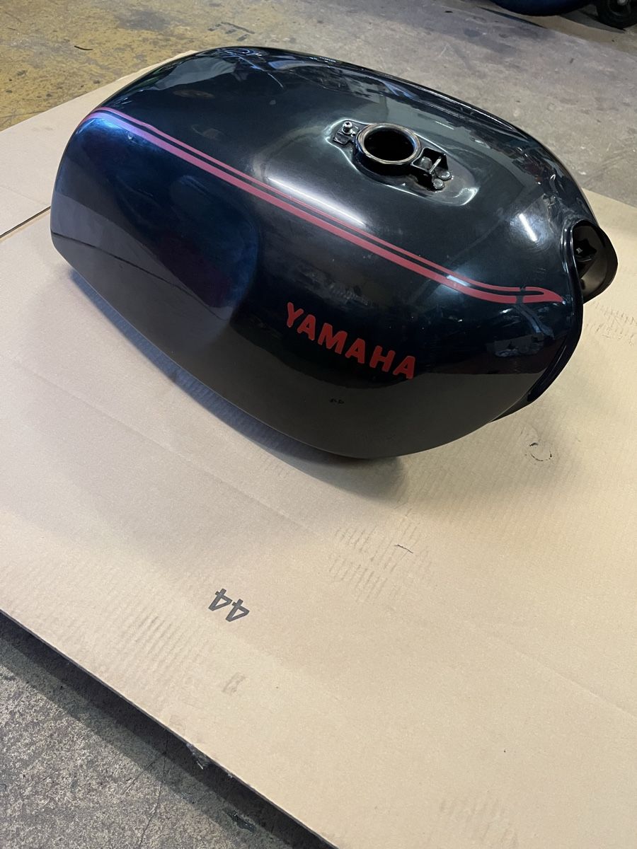 Yamaha Tutti i ricambio per moto: Benzintank Yamaha XS 750 – Usato da niederlenz venduto da Duc6 3