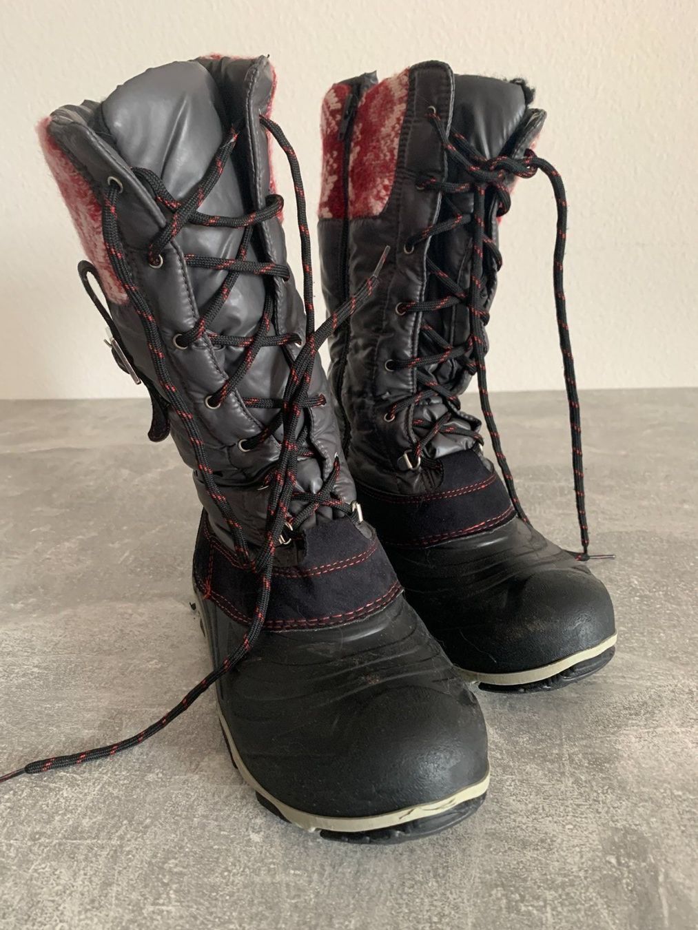 Scarpe da donna: Snowboot / Winterstiefel Gr. 37-38 – Usato da Zürich venduto da chi82 1