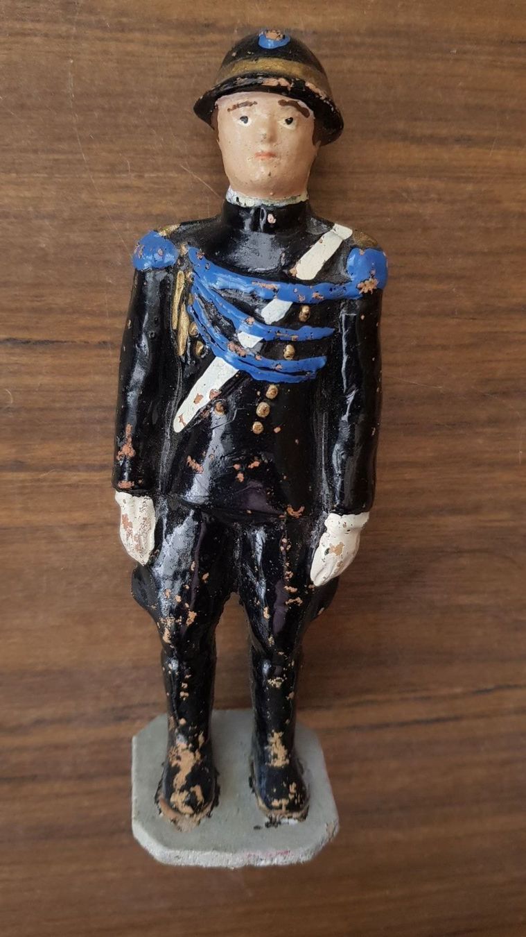 Statuette: Wachmann Keramik antik – Usato da Mörschwil venduto da antiksalon 2