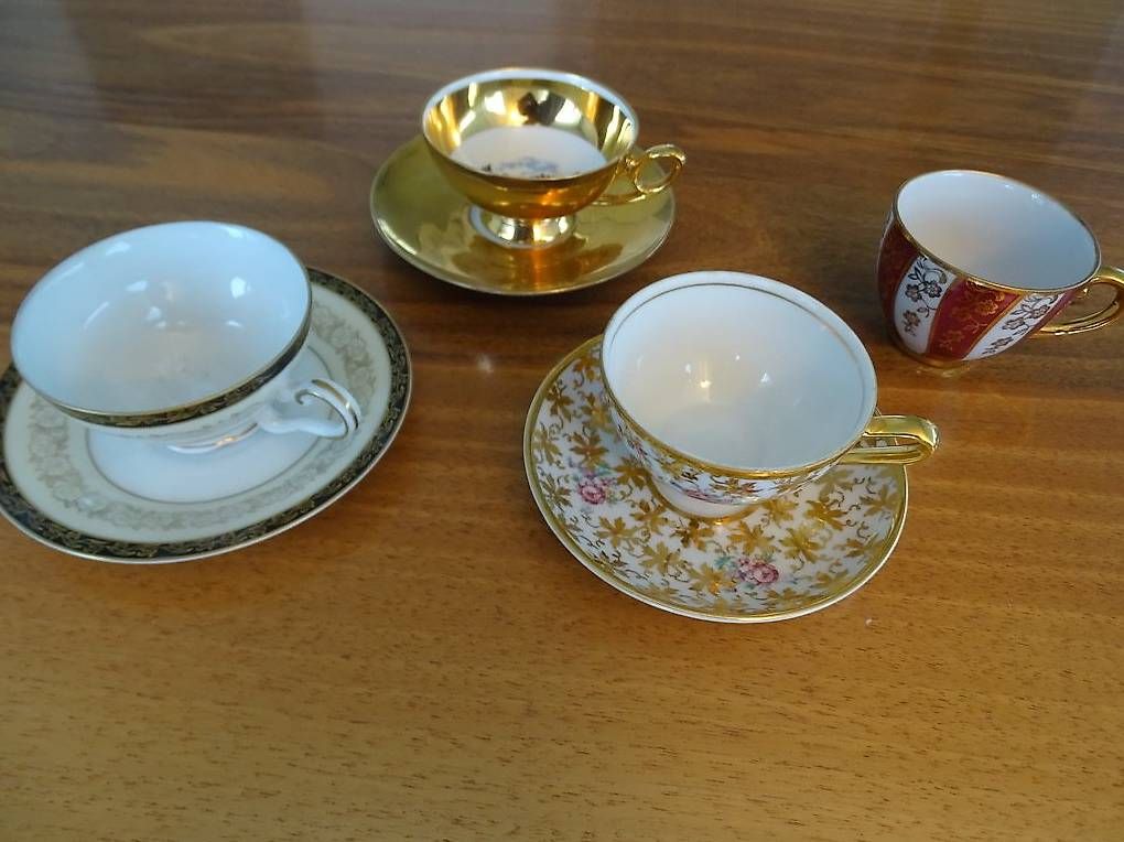 Set di piatti: Mokkatassen / Espressotassen – Usato da Schwyz venduto da schwyzch 3