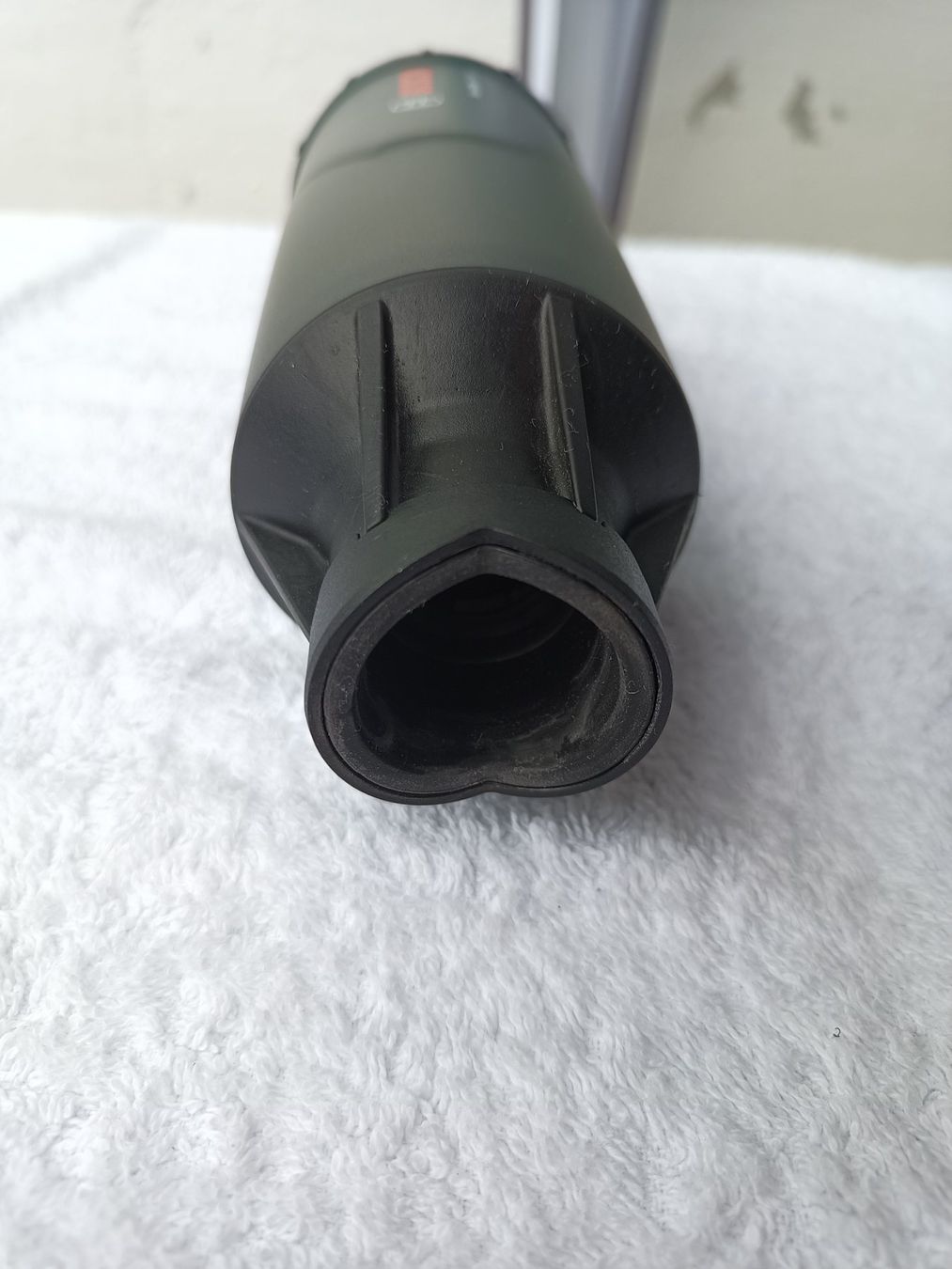 Bosch Ventilation: Bosch Microfilter Staubbox – D'occasion à Oberegg par A-Z.Handel.Loehrer 1