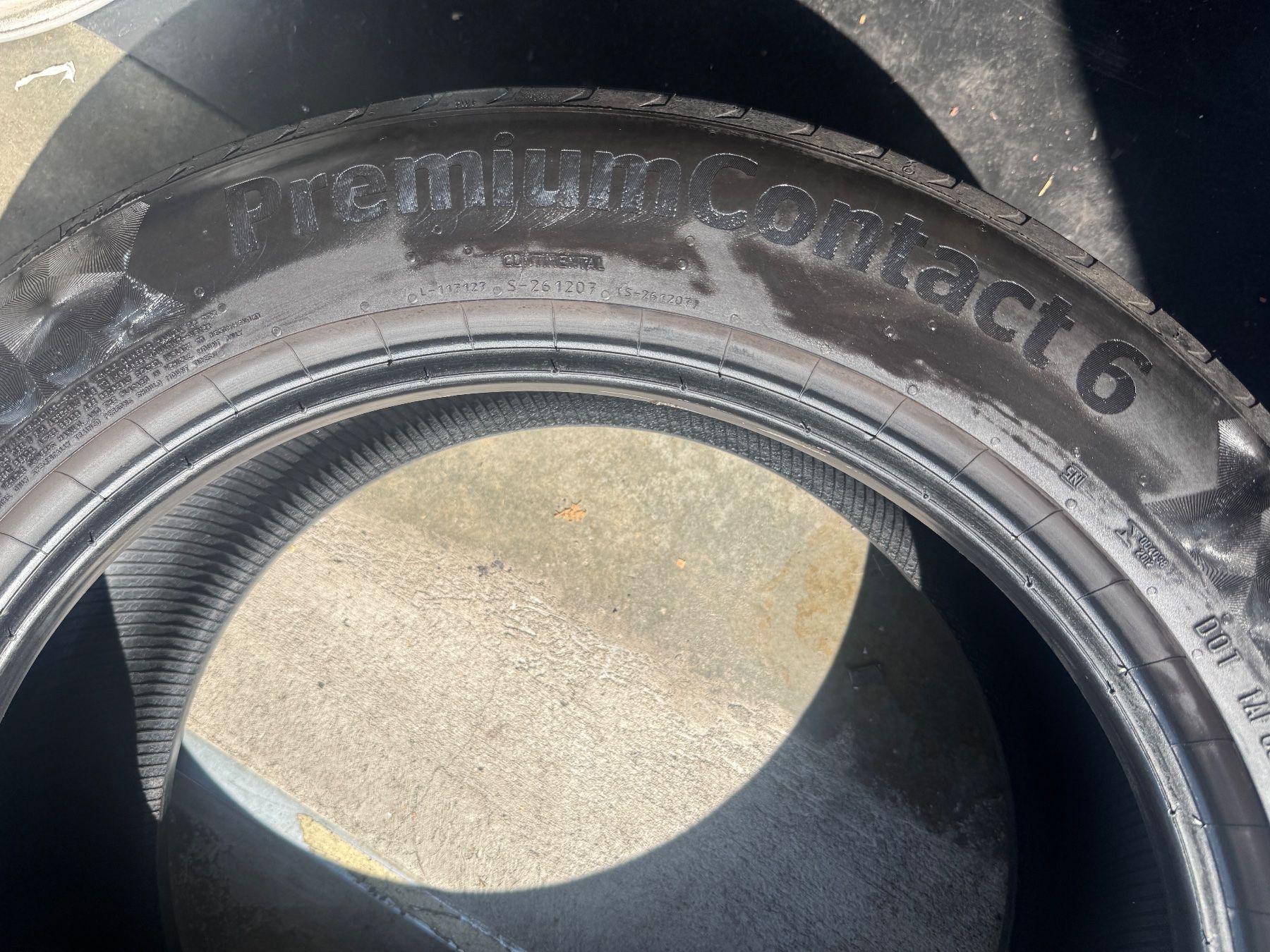 Continental Pneus & Kompletträder: 235/55R19 – Gebraucht aus Widen von Dinero02 5