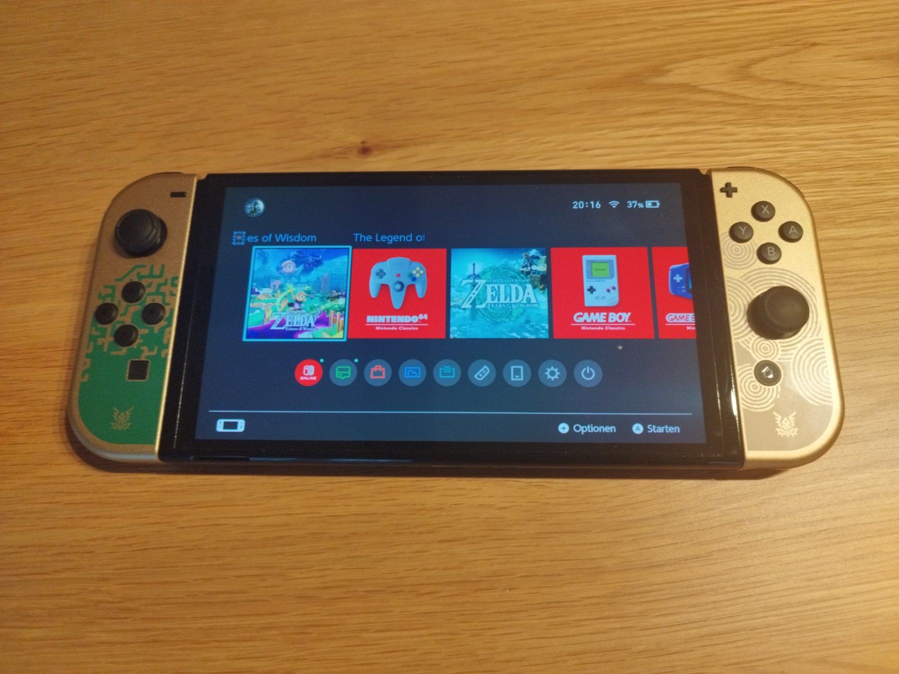 Nintendo Consoles: Nintendo Switch OLED Zelda Edition Pro Controller + 2 Games – D'occasion à Walzenhausen par Mitch3r13 2