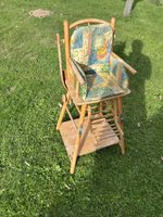 Kinderhochstuhl aus Holz mit Polster gebraucht
