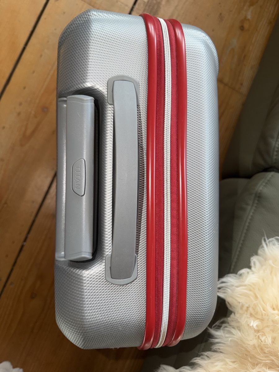 Valises de voyage: Titan Reisekoffer – D'occasion à Pfäffikon ZH par lenaviktoria 2
