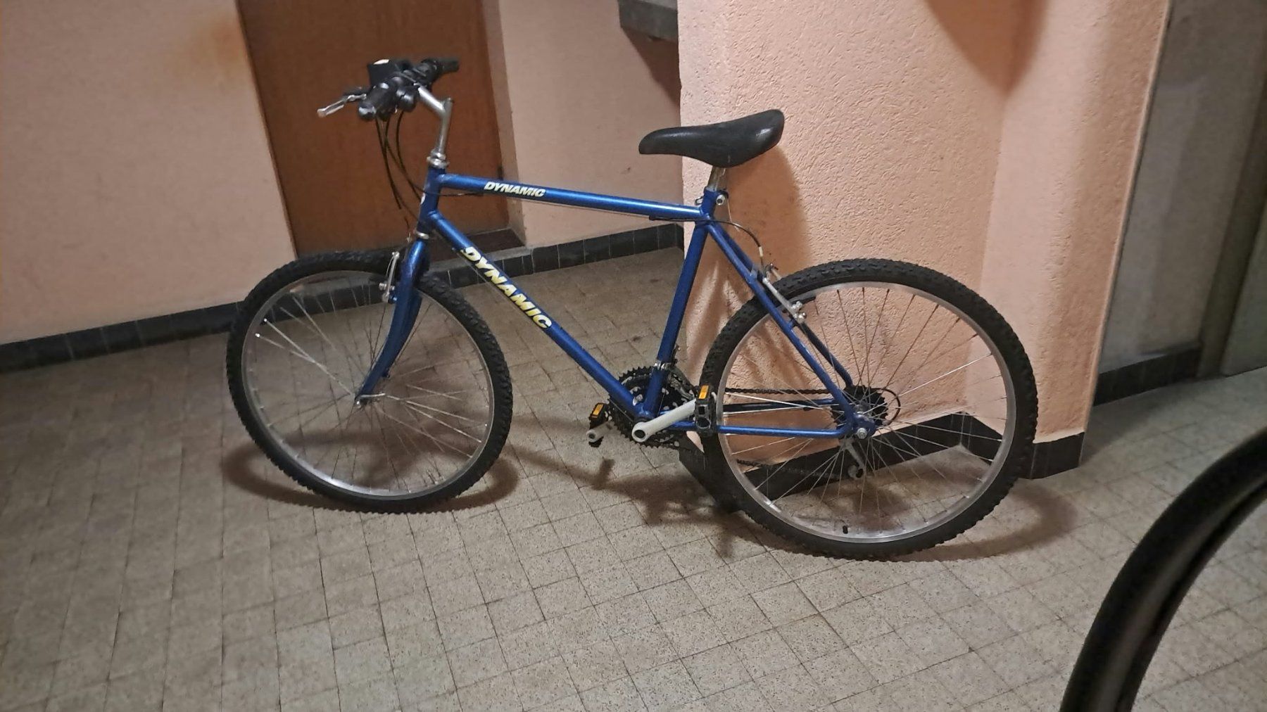Vélos: VELO – D'occasion à Lausanne par zor_2zbc
