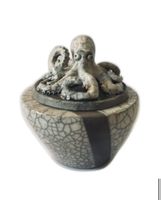 Vaso con coperchio in ceramica
