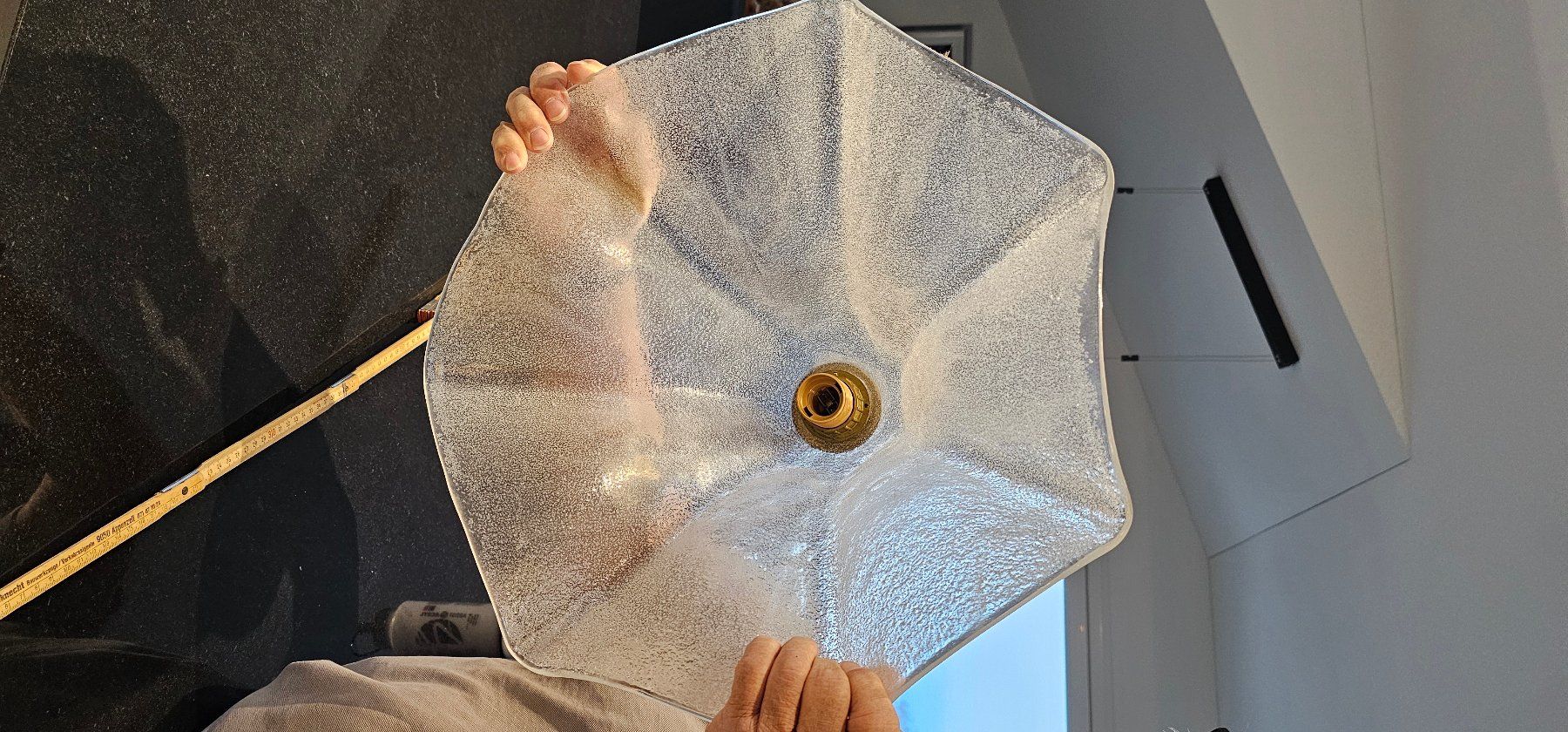 Lampadari & plafoniere: Deckenlampe Glas strukturiert mit Messing, gebraucht – Usato da Uetliburg SG venduto da SUGORI 1