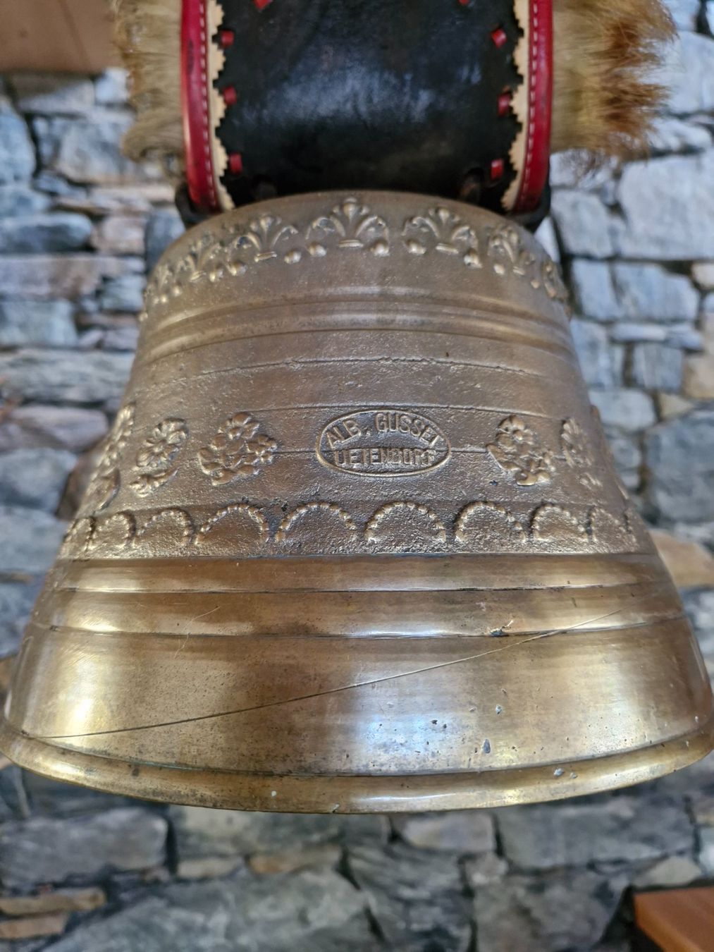 Cloches & sonnailles: Glocke Treichel – D'occasion à Guarda par rue_bpd7 3