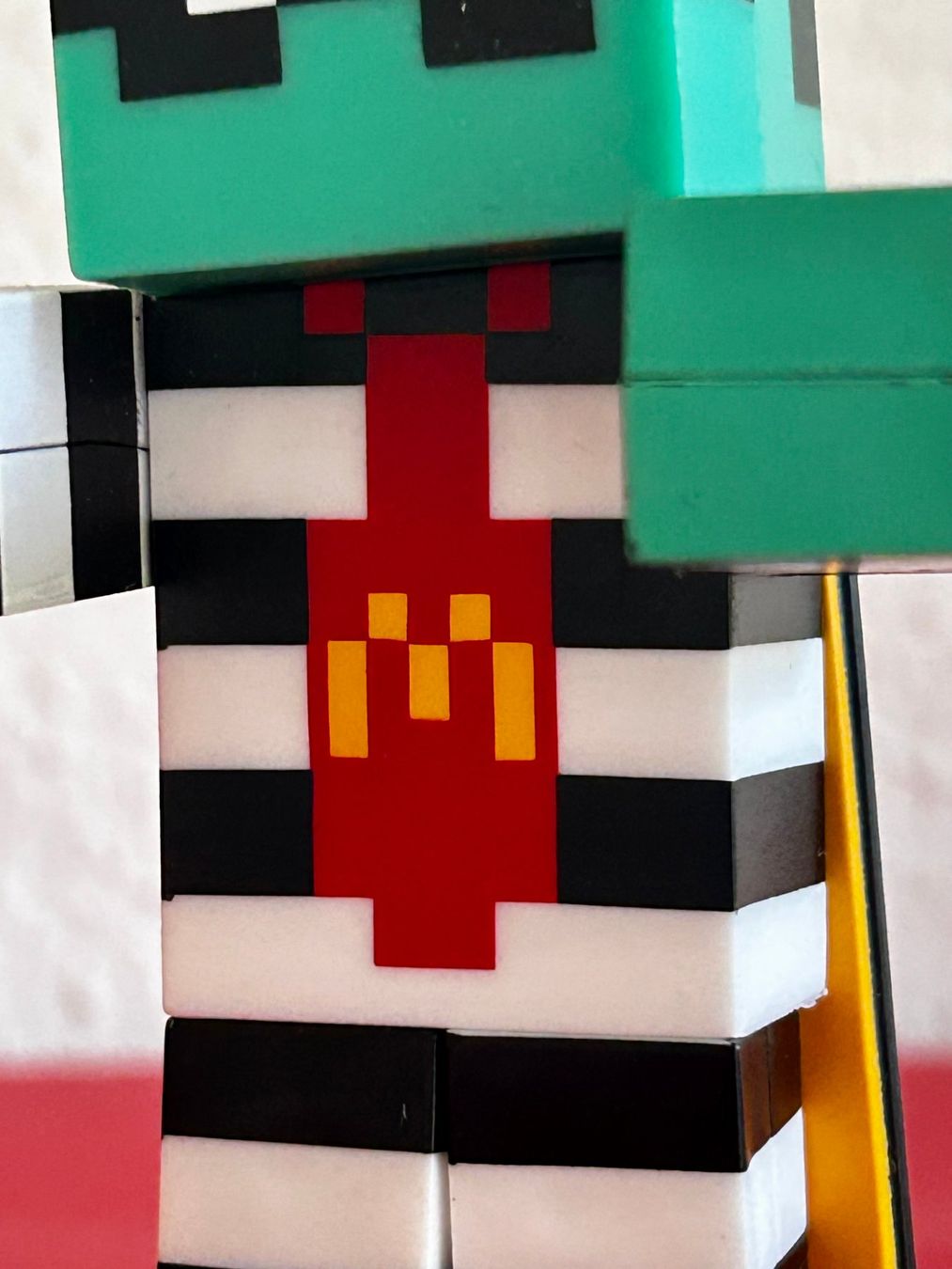 Mc Donald's Statuette: Minecraft-Figur von McDonald’s – Usato da Dietlikon venduto da Mankai 8