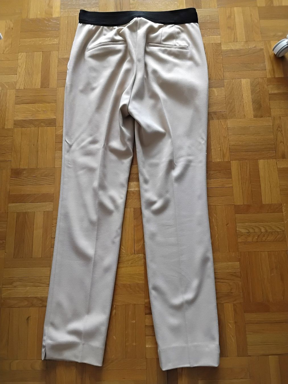 Zara Jeans: Pantalon Zara Élégant Taille M Beige - – Nuovo (secondo la descrizione) da Chêne-Bourg venduto da Fio994 1