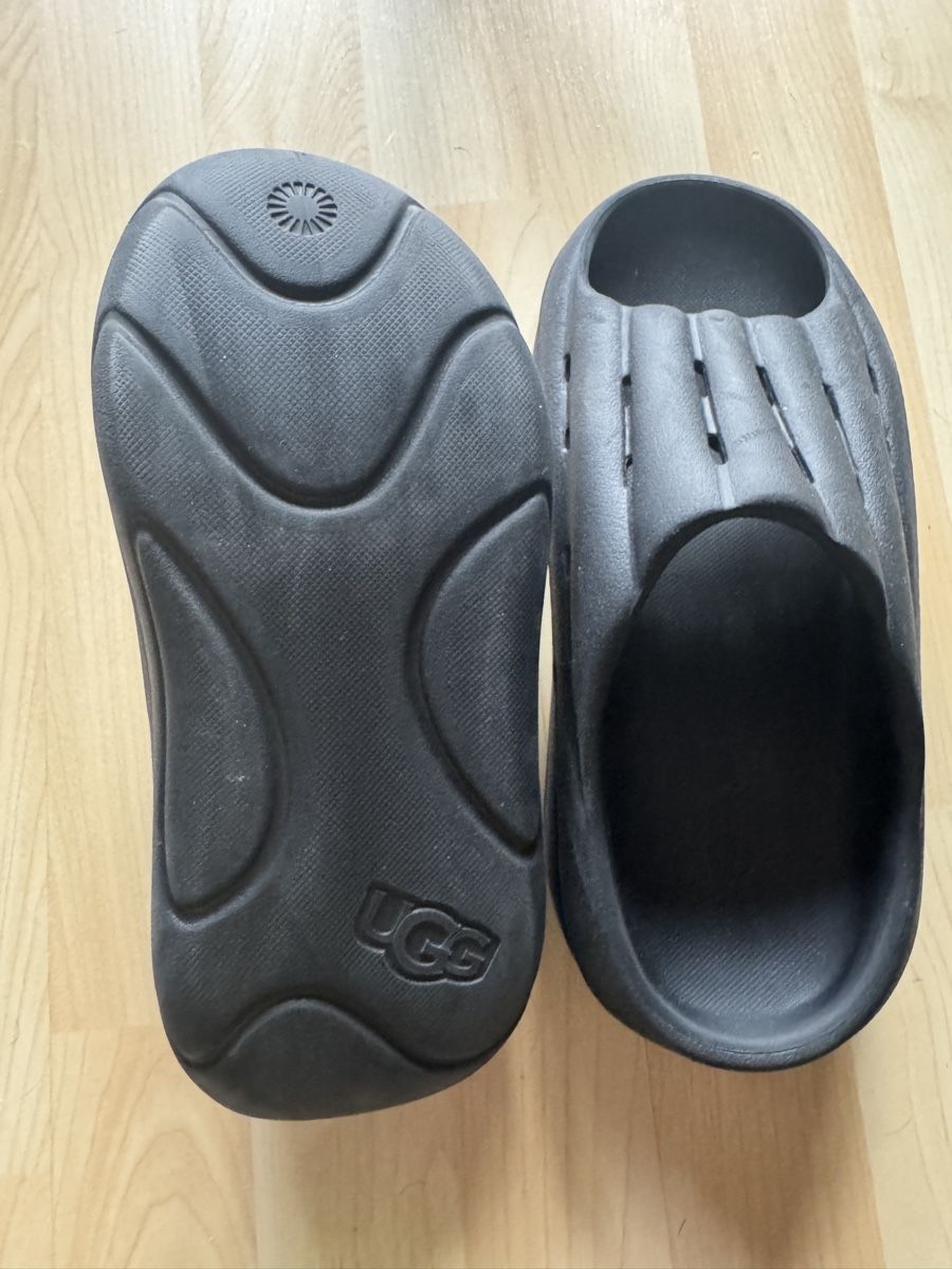 Ugg Scarpe da donna: Ugg Badeschlappen Gr. W7/ca 37.5 - 38 – Usato da Zermatt venduto da Oli4.c 2