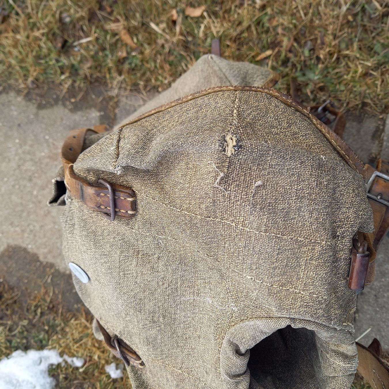 Armée suisse Sacs à dos: Alter Waffenläufer-Rucksack, stark gebraucht – D'occasion à Galgenen par Allerlei8854 3