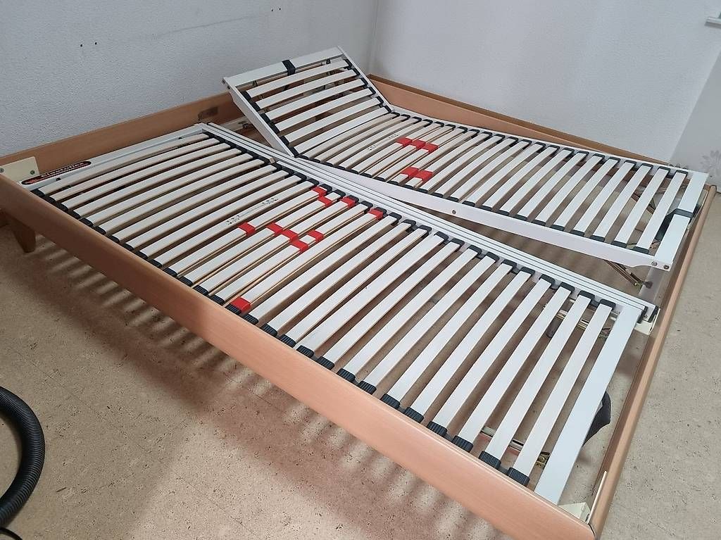 Betten: Bettgestell Doppelbett – Gebraucht aus Kallern von Meierjo 2
