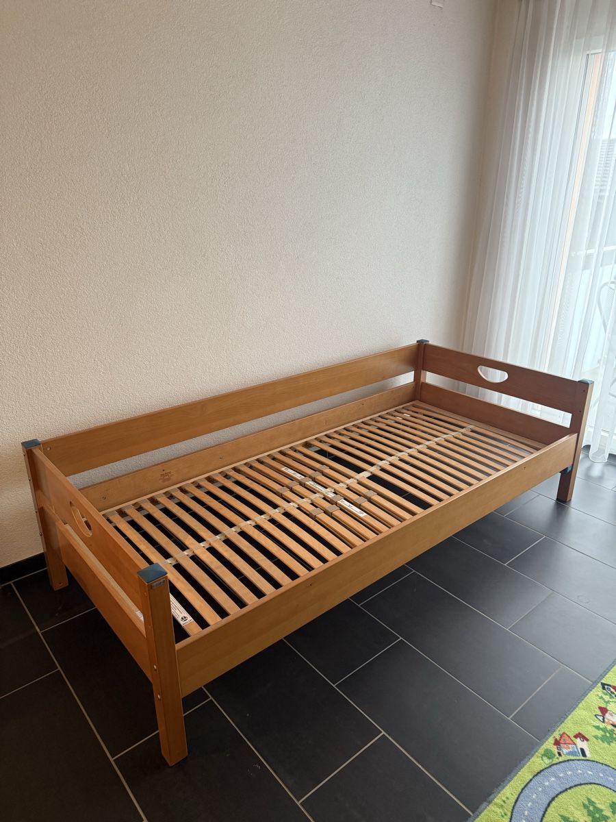 Betten: Hochbett mit Rutsche und Zelt – Gebraucht aus Dörflingen von jos_cc7m 2