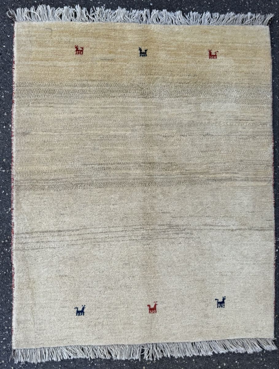 Gabbeh Teppiche: Wunderschöner Perserteppich  mit Tier-Motiven, 140x103.cm – Neu und originalverpackt aus Sempach von Star7